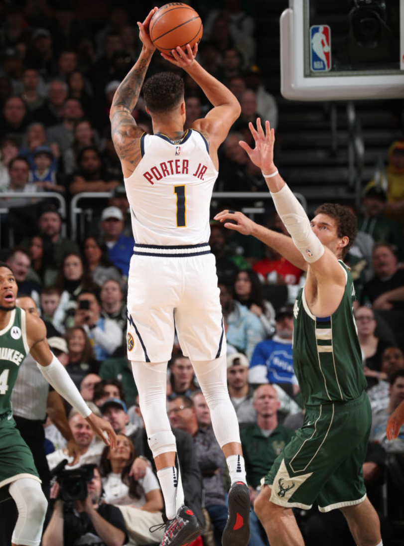 清晨密尔沃基雄鹿备战NBA季后赛，防线松动细节曝光，引发热议，球队文化再被提及的简单介绍