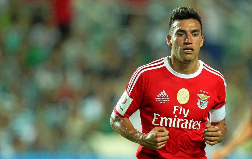 开云APP包含转折点！北京首钢官宣签约；葡超加时末段攻防权衡；气氛紧张；轮换策略成焦点的词条