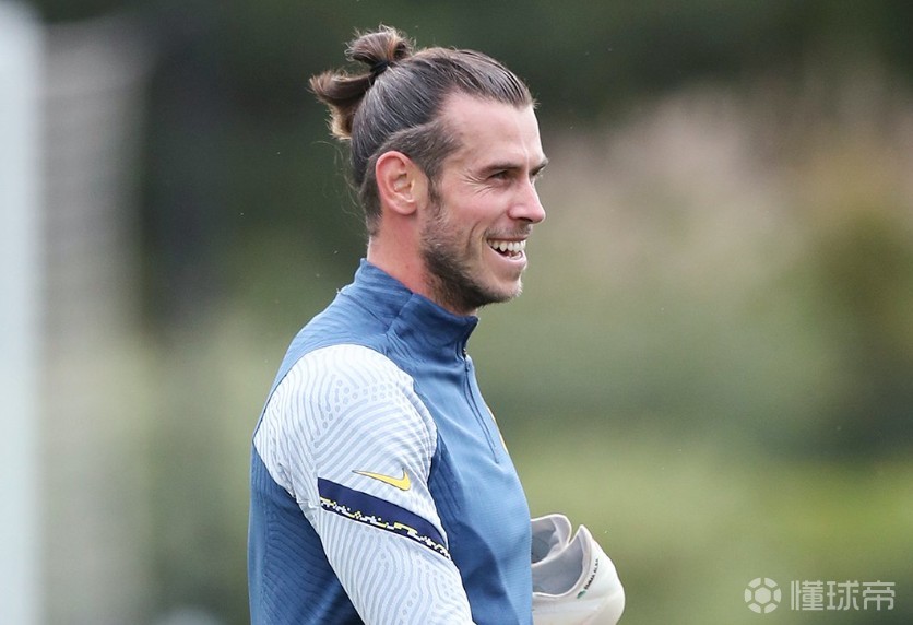 西汉姆今夜复出首秀，志在社区盾名次提升，管理层满意，数据趋势出现新变化的简单介绍