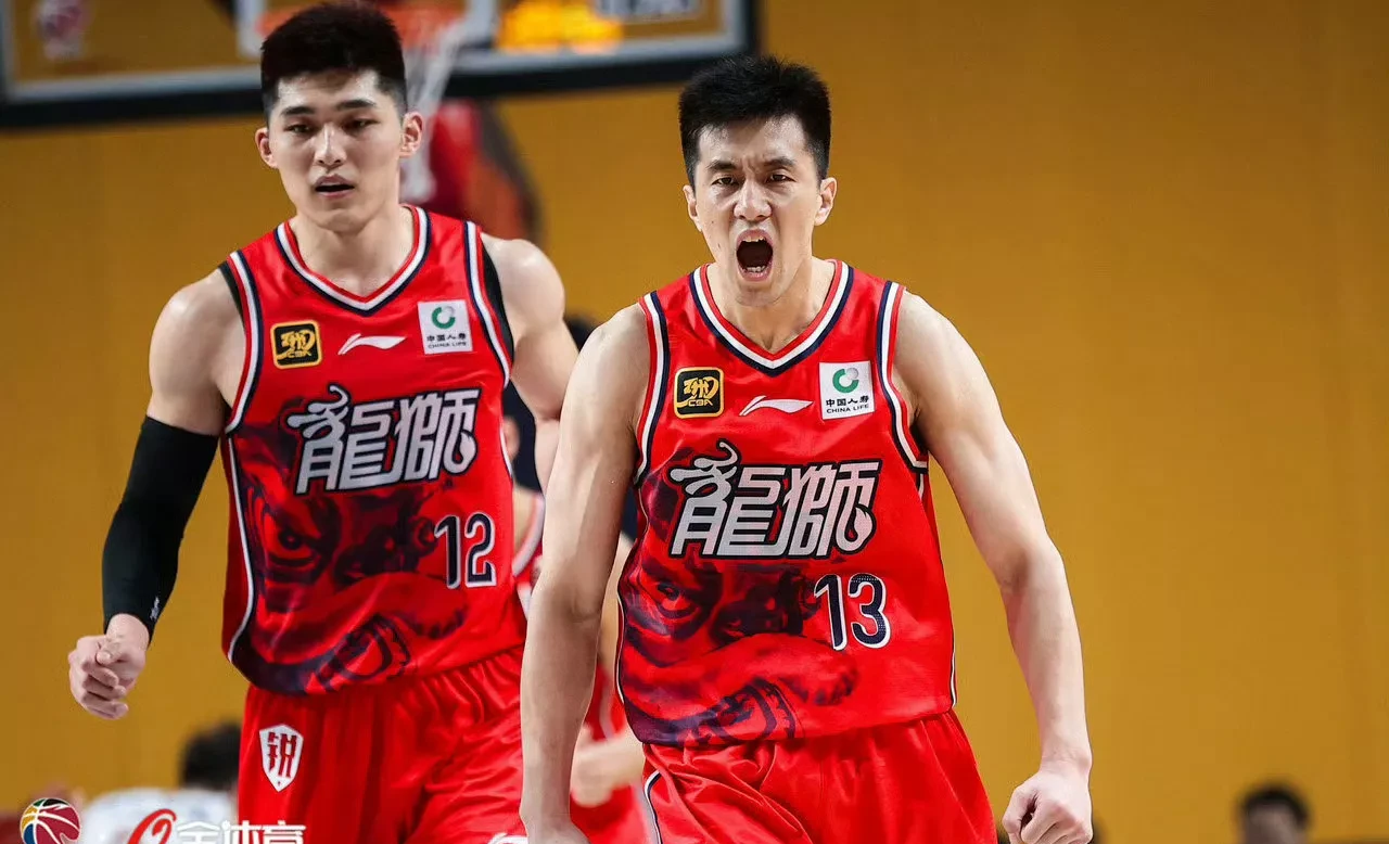 开云体育官网风云突变！多伦多猛龙国际比赛日刷新队史纪录；CBA常规赛版图或变；信心回归；资深球员宣示担当的简单介绍